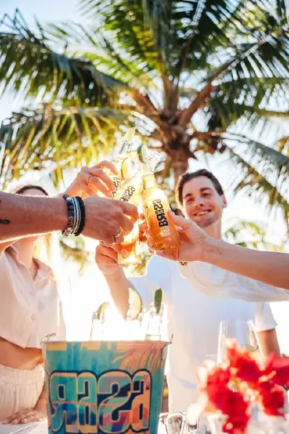 jan-thiel-zanzibar-happy-hour-drinks